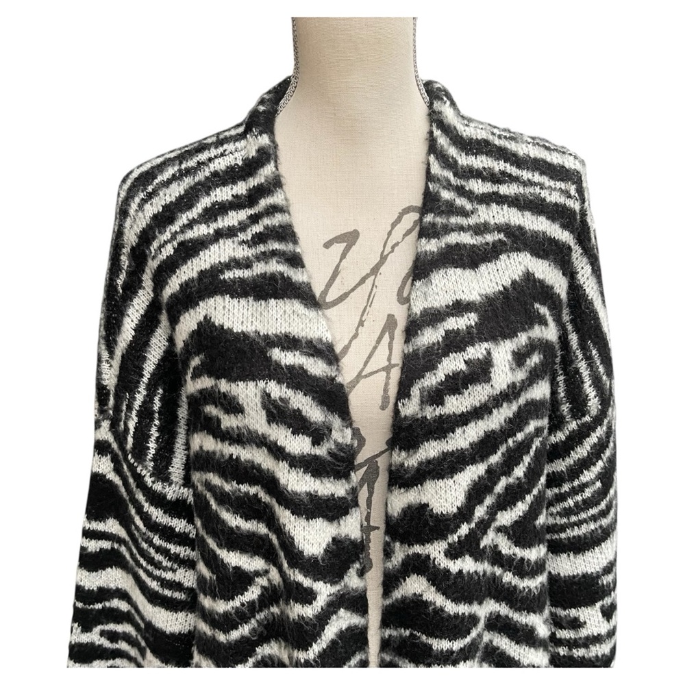 Dex Black/White Zebra Oversized Drop Shoulder Cardigan Duster (2X) - Picture 5 of 14
